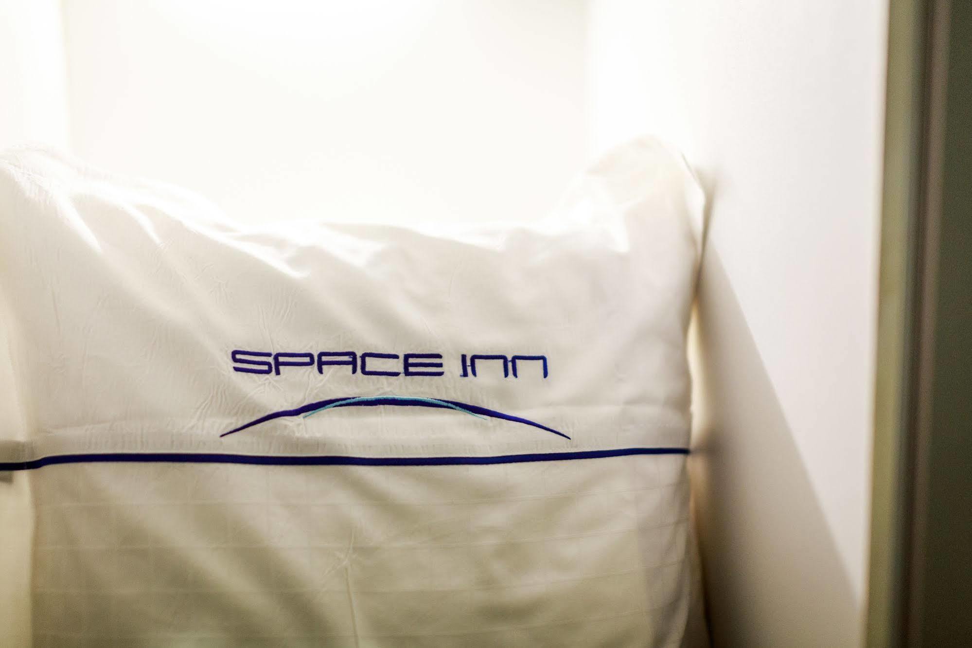 Space Inn Xinyi Taipei Esterno foto
